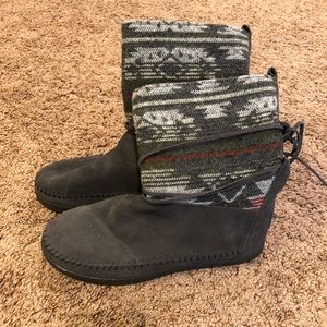 TOMS Slipper Boots size 8